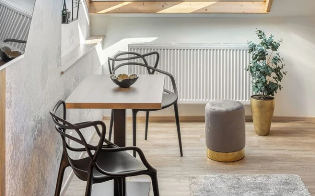 Theatre 9 Apartment by Adrez Living