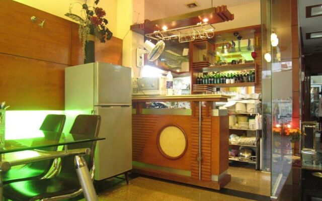 Ava 2 Hotel