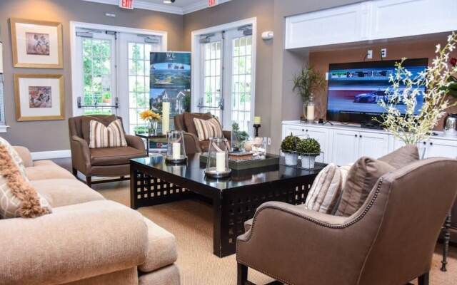 Lucaya 3 Bedroom 2 Bath Townhome!