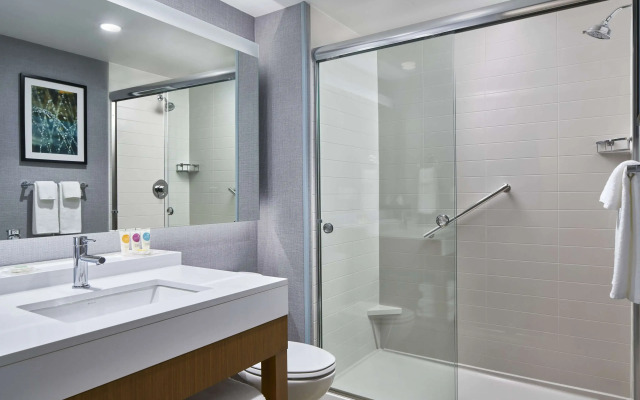 Hyatt Place Wilmington Riverfront