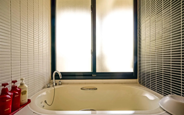 Secret House Makishi