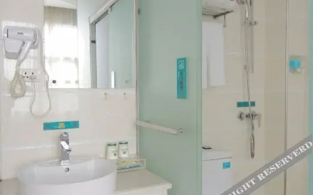 Xinlin Business Hotel