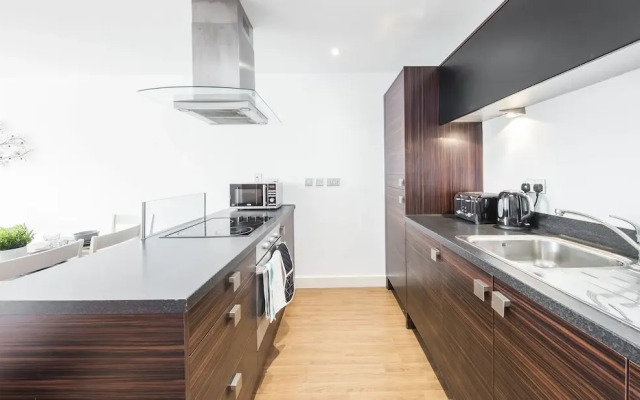 First Stay Apartments - The West Suite