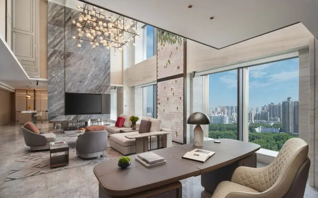 Intercontinental Zhengzhou by IHG