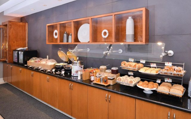 SpringHill Suites by Marriott Corona Riverside