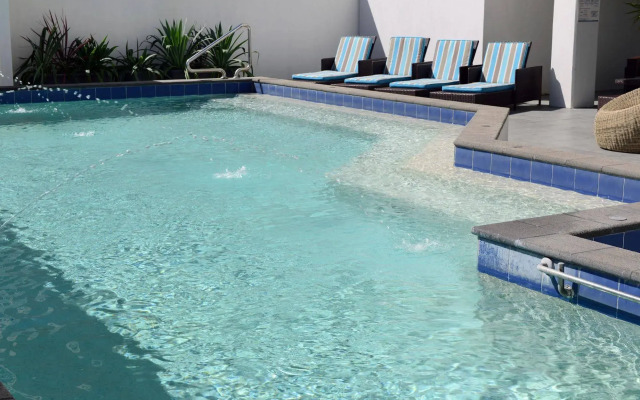 Macquarie Waters Boutique Apartment Hotel