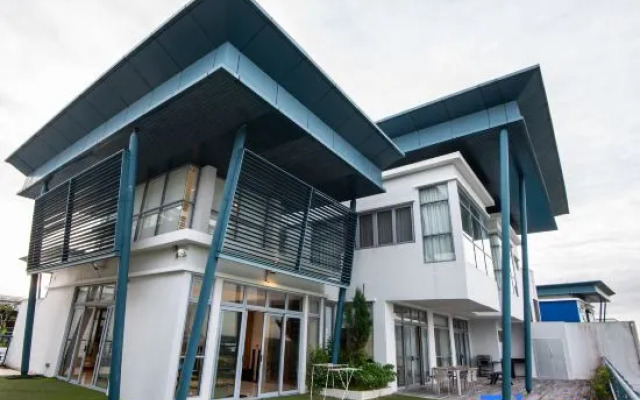 Somerset Harbour View Suites Near Legoland