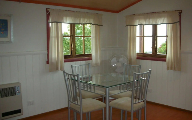 Cedar Cottages Blackmans Bay