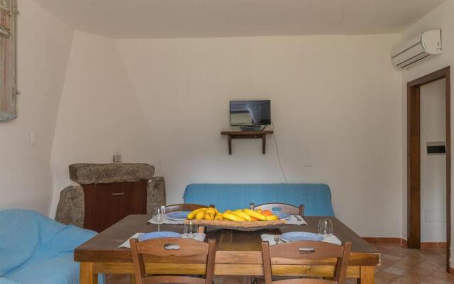 Le Dimore Di Cugnana With Shared Pool