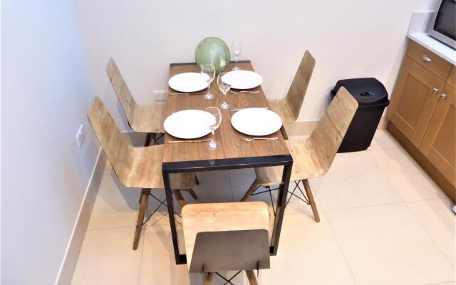 Town Hall Lofts Settle Apartment 2