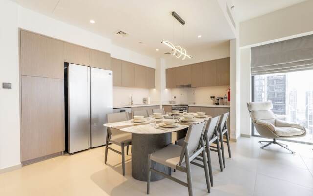 Act One Tower 2BR Luxury Apartment