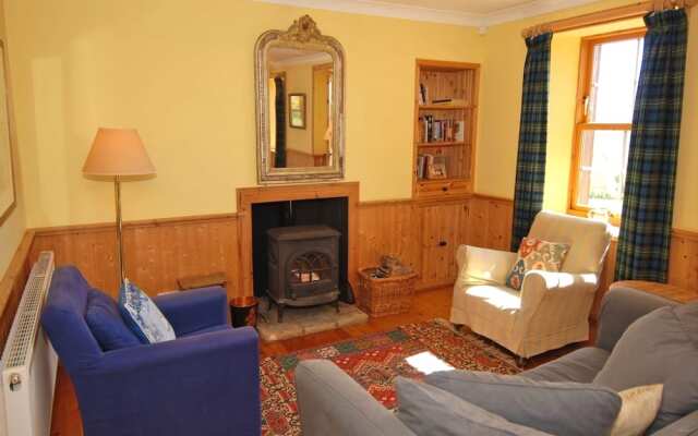 Inveryne Cottage