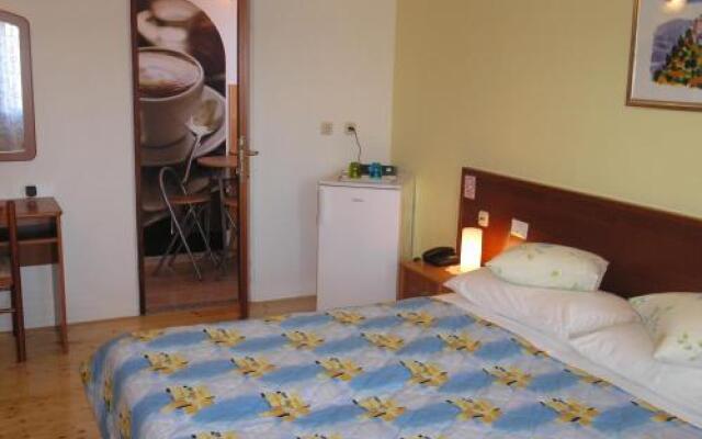 Rooms Matea Pula