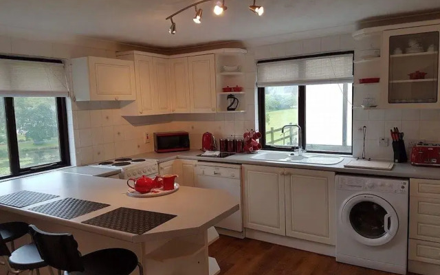 Lake View Villa - Rosecraddoc Manor