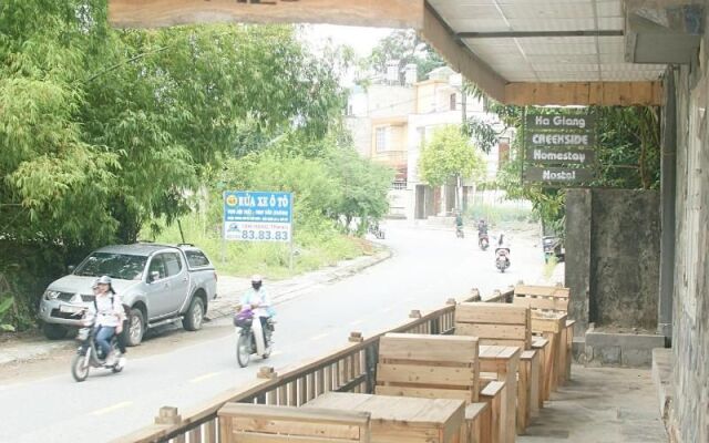 Ha Giang Creekside Homestay & Hostel
