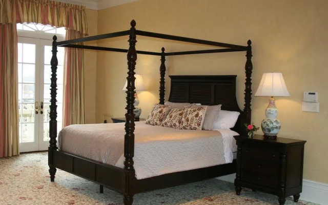 The Mansion at Red Hill