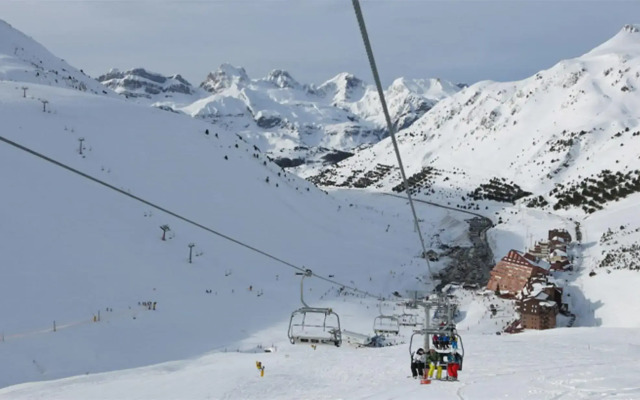 Canfranc Apartamentos 3000