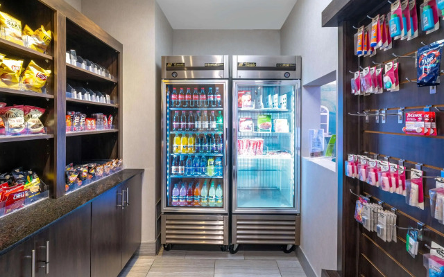 La Quinta Inn & Suites by Wyndham Forsyth