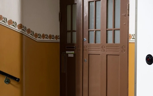 2ndhomes Cozy 2BR Home w Balcony & Sauna