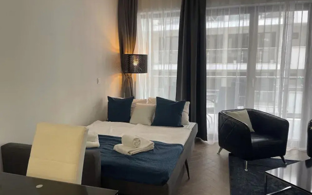 Smart Carrara Apartments