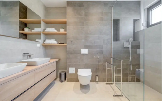 Sea Bliss Luxury Villa - Sevid