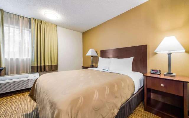 Quality Inn & Suites Lacey Olympia