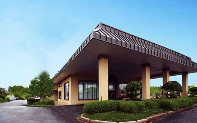 Comfort Suites