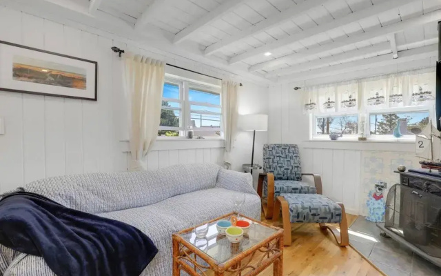 Comfy Cottage