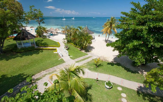 Sandals Negril - ALL INCLUSIVE Couples Only