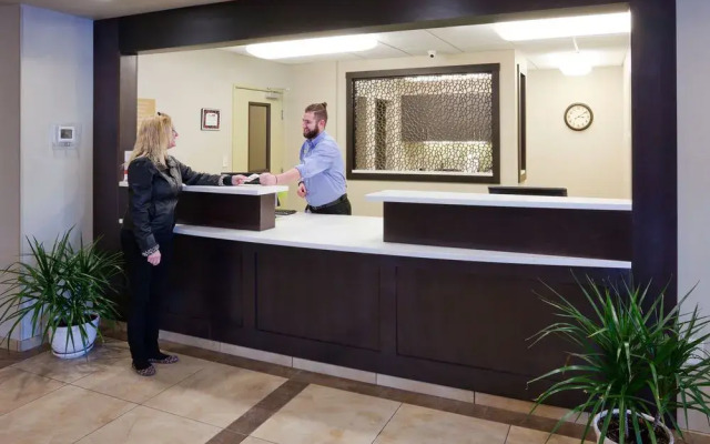 Candlewood Suites Bemidji - Paul Bunyan, An Ihg Hotel