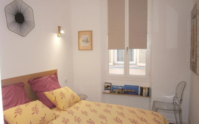 Appartement 2 Pieces Coeur Vieil Antibes