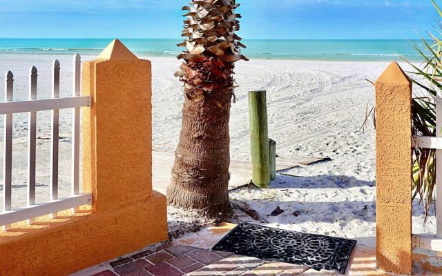 Misty Isles Redington Beachfront Suite 3