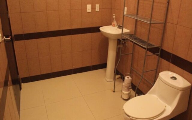 Quintana Roots Hostel