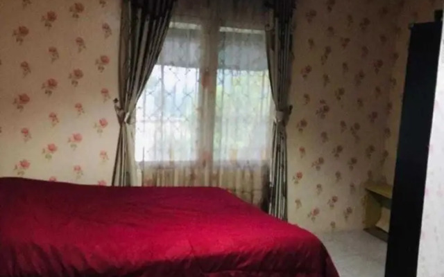 EXPRESS O 91923 Homestay Zona
