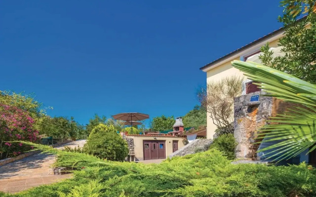 Amazing Home in Malinska With Wifi and 3 Bedrooms