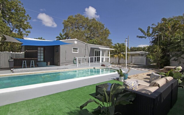 Tarpon River Retreat
