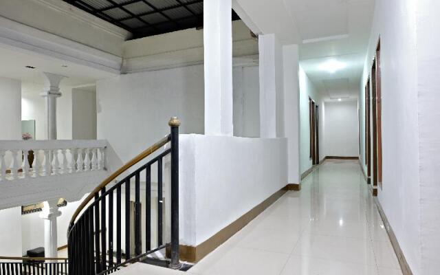 Spot On 2661 Wisma Maysara Makassar