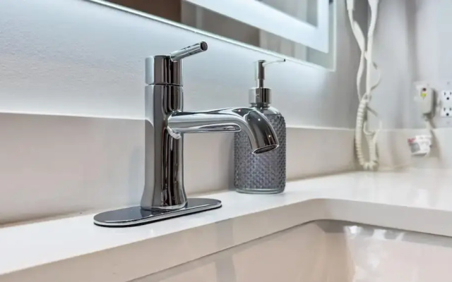 Upstay Newly Renovated Modern Apartment Near Soco