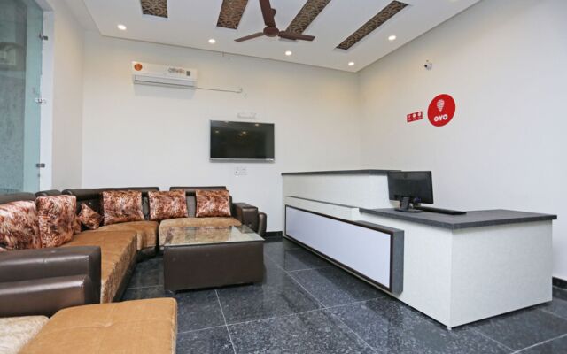 Hotel Grand Suites By D'Capitol Near IGI Airport