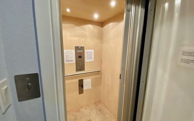 Bali Beach House by RedAwning