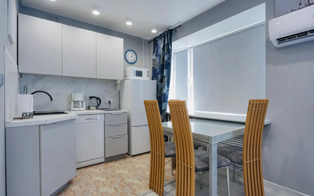 Апартаменты на улице Суханова 11