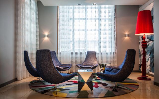 Hennessy Park Hotel