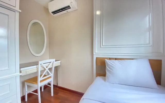 Luxurious 2Br Apartment At Parahyangan Residence