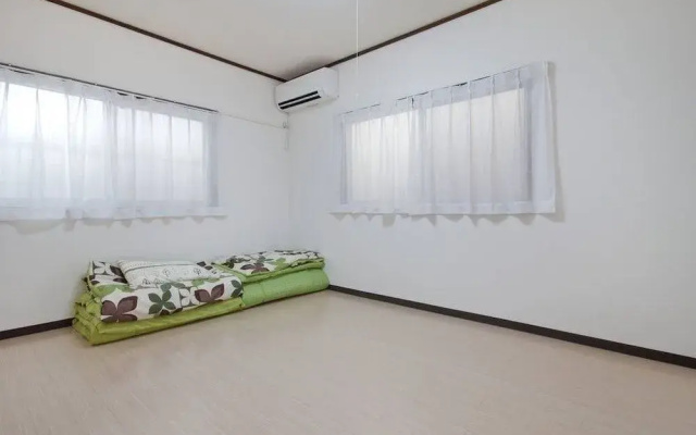Guesthouse SAYURI HONKAN