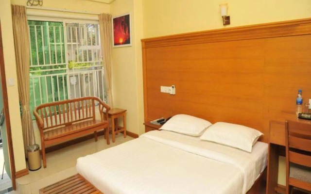 Royal Green Hotel
