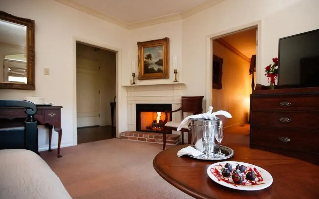 Monmouth Plantation