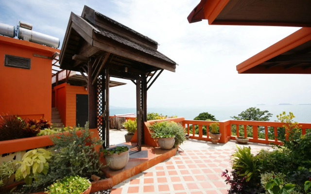 Sea Breeze Resort