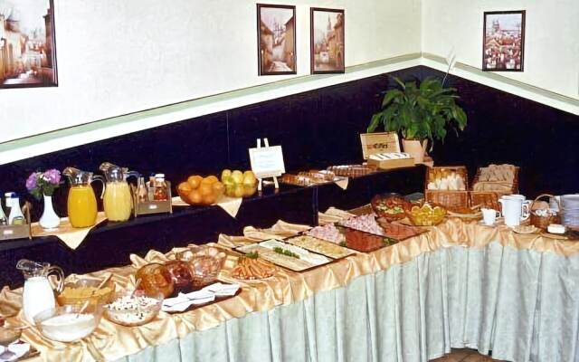 EA Hotel Jasmín