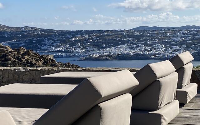 Villa Alessandra - Near Ornos Beach