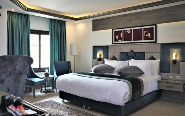 Petra Canyon Hotel